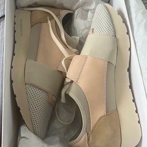 BALENCIAGA exclusive color way!!